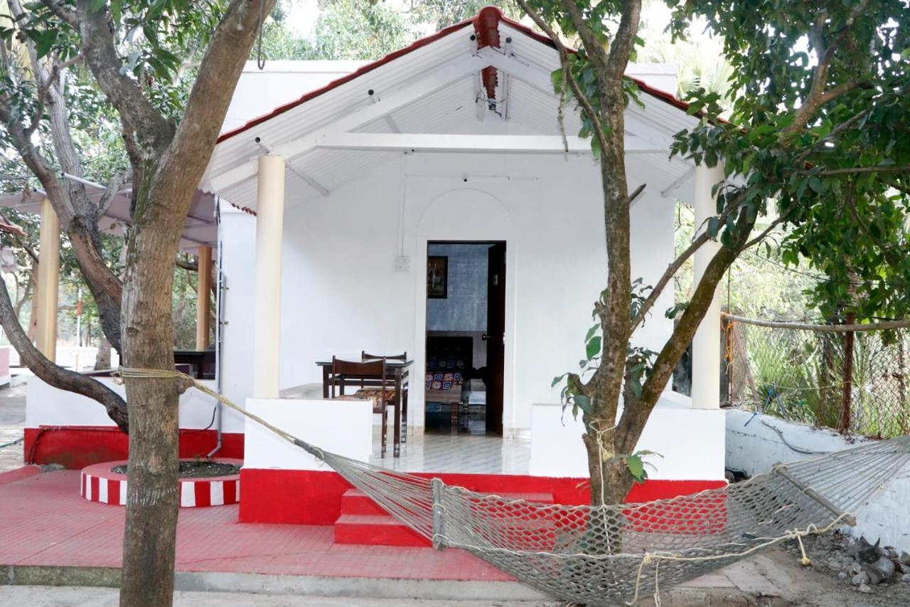 White Sand Resort Manori Mumbai Malad West — Photos 1